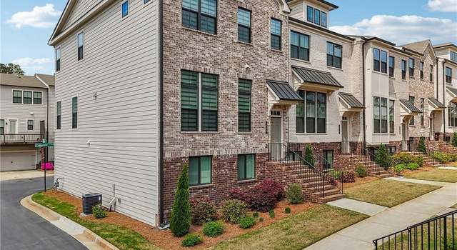 Photo of 245 Fairview Cir, Roswell, GA 30076