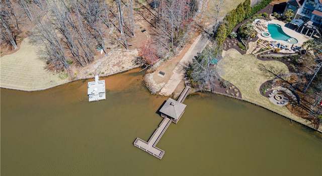Photo of 561 Sterling Water Dr, Monroe, GA 30655