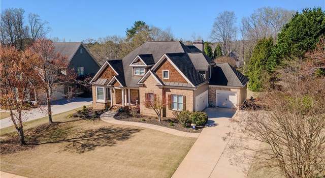 Photo of 561 Sterling Water Dr, Monroe, GA 30655