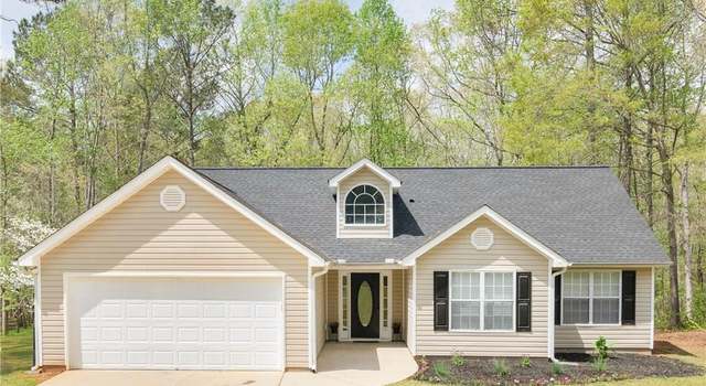 Photo of 135 Kimbell Farm Dr, Locust Grove, GA 30248
