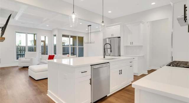 Photo of 118 Via Roma, Woodstock, GA 30188