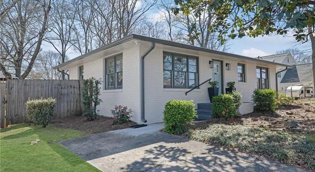 Photo of 965 Carr St NW, Atlanta, GA 30318