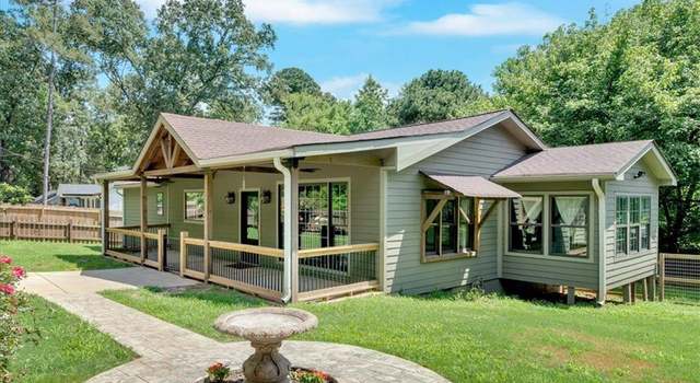Photo of 161 Old Vandiver Dr, Canton, GA 30114