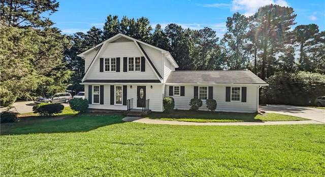 Photo of 3188 Village Glen Dr, Snellville, GA 30039