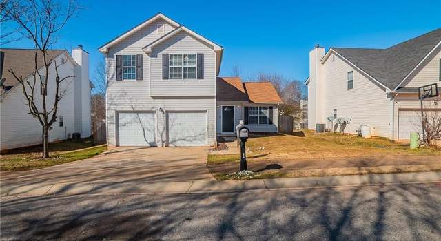 Photo of 135 Labrea Blvd, Mcdonough, GA 30253