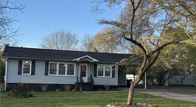 Photo of 1031 E Hermitage Rd NE, Rome, GA 30161