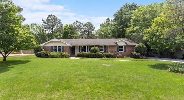 Photo of 2785 Fontainebleau Dr, Dunwoody, GA 30360