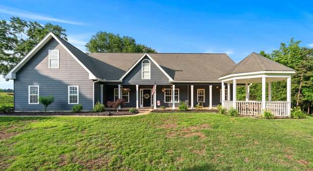 Photo of 300 Olde Wick Trl, Hoschton, GA 30548