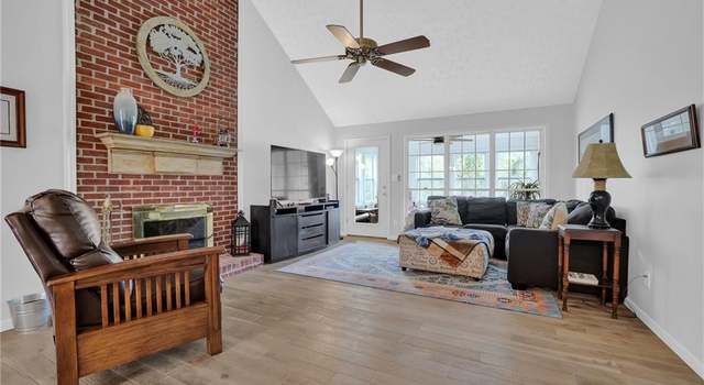 Photo of 3992 Spot Rd, Cumming, GA 30040