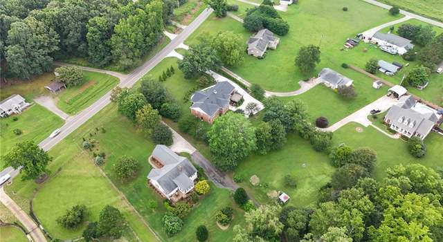Photo of 3992 Spot Rd, Cumming, GA 30040