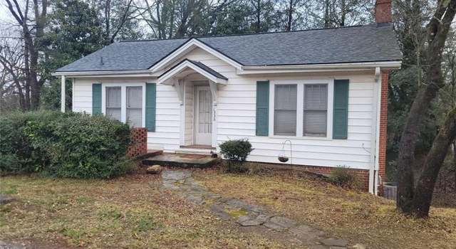 Photo of 1338 Park Hill Dr, Gainesville, GA 30501