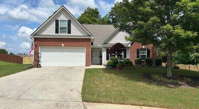 Photo of 743 Thompson Ridge Dr, Monroe, GA 30655
