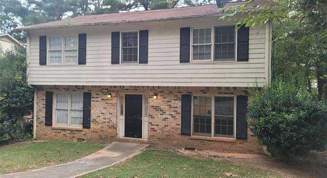 Photo of 834 Ridge Ave, Stone Mountain, GA 30083