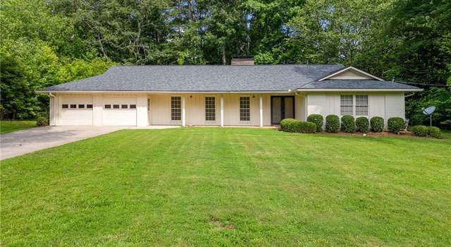Photo of 4062 Plantation Dr, Marietta, GA 30062