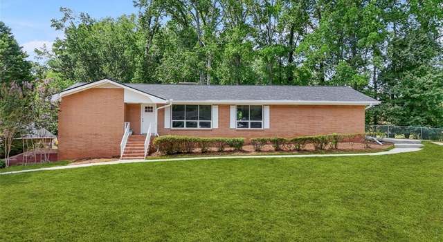 Photo of 324 Plantation Cir, Fayetteville, GA 30214