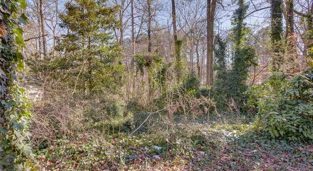 Photo of 605 Spruce Dr, Stone Mountain, GA 30072