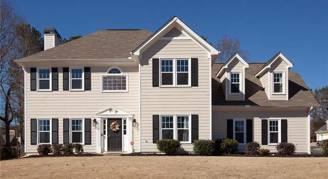Photo of 135 Pinion Ln, Alpharetta, GA 30005