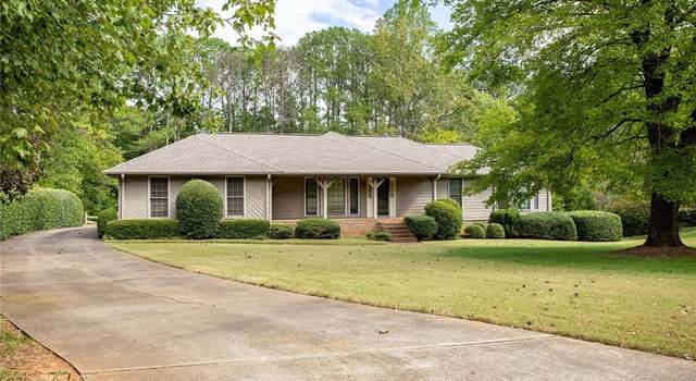 Photo of 610 Rounsaville Rd, Roswell, GA 30076