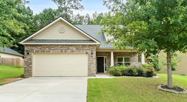 Photo of 890 Crescent Ln, Griffin, GA 30224