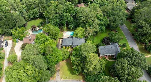 Photo of 865 Old Creek Trl, Atlanta, GA 30328