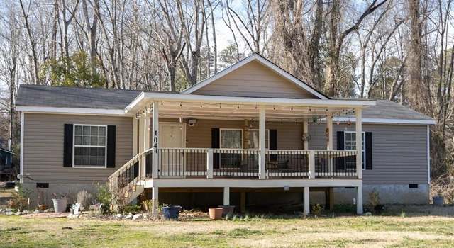 Photo of 1044 Waterworks Rd, Commerce, GA 30529