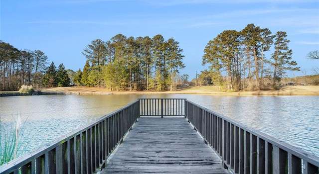 Photo of 487 Spring View Dr, Woodstock, GA 30188