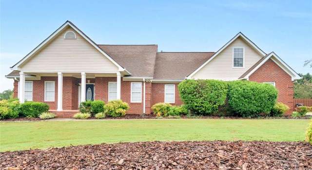 Photo of 1204 Bent Creek Dr, Mcdonough, GA 30252