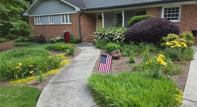 Photo of 2628 Tanglewood Rd, Decatur, GA 30033