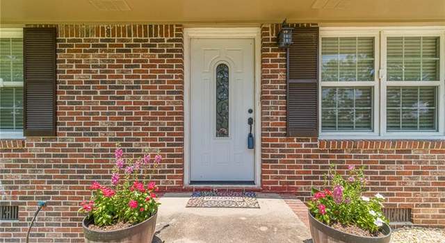 Photo of 140 E Wright St, Winder, GA 30680