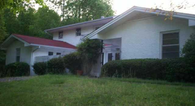 Photo of 1720 Sawnee Dr, Cumming, GA 30040