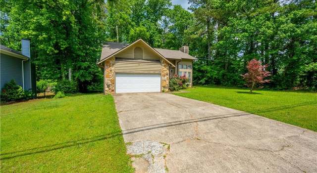 Photo of 1131 Bailing Dr, Lawrenceville, GA 30043