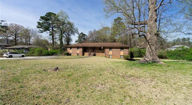 Photo of 4460 Pineview Dr, Powder Springs, GA 30127