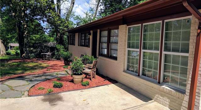 Photo of 1064 Greenbriar Cir, Decatur, GA 30033