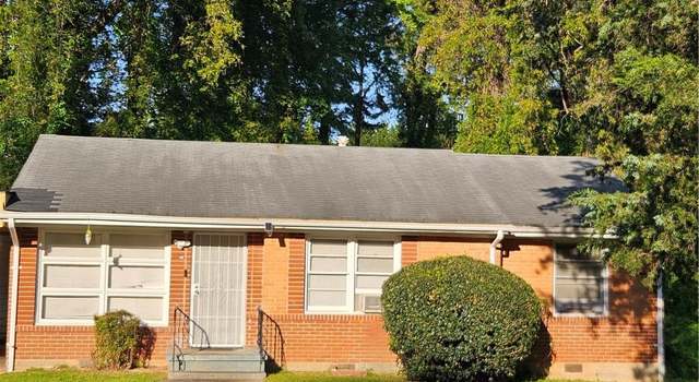 Photo of 1990 Shamrock Dr, Decatur, GA 30032