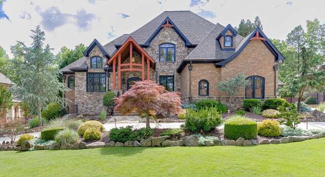 Photo of 2304 Weeping Oak Dr, Braselton, GA 30517