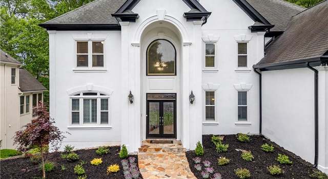 Photo of 2321 Edgemere Lake Cir, Marietta, GA 30062