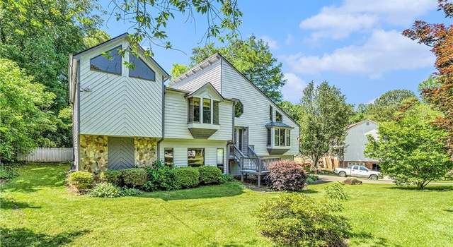 Photo of 329 Rockmoor Trl NE, Marietta, GA 30066