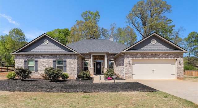 Photo of 6092 Creekside View Ln, Clermont, GA 30527
