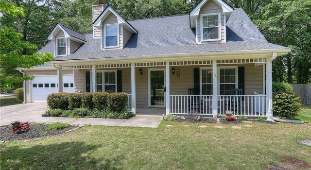 Photo of 95 Lacey Oak Ln, Loganville, GA 30052