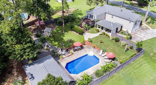 Photo of 205 Calloway Club Dr, Rockmart, GA 30153