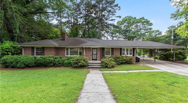 Photo of 1565 Walker St, Gainesville, GA 30501