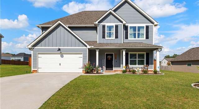 Photo of 118 Springwood Dr, Carrollton, GA 30117