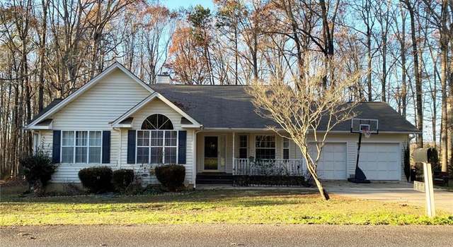 Photo of 311 Thornwood Cir, Mount Airy, GA 30563