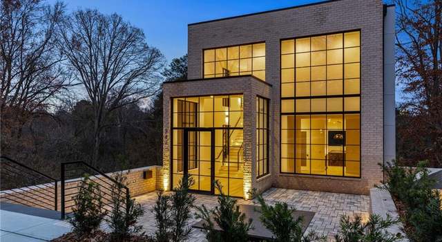 Photo of 247 Huntington Rd NE, Atlanta, GA 30309