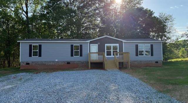 Photo of 300 Dewaters Rd, Commerce, GA 30529