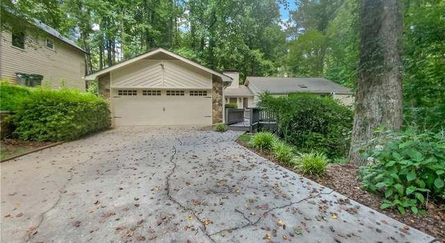 Photo of 2779 Chimney Springs Dr, Marietta, GA 30062