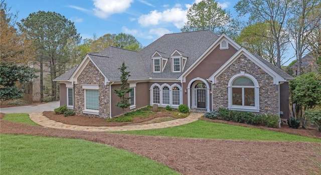 Photo of 8385 Sentinae Chase Dr, Roswell, GA 30076
