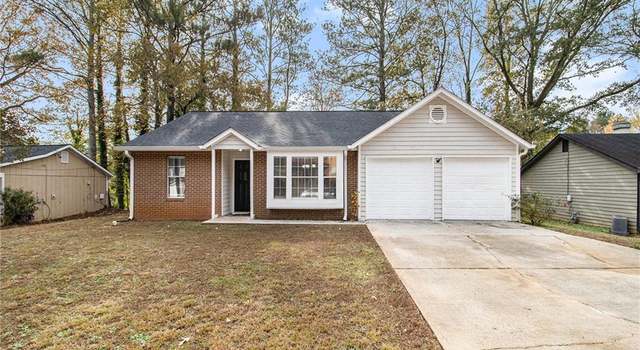 Photo of 3911 Wood Path Ln, Stone Mountain, GA 30083