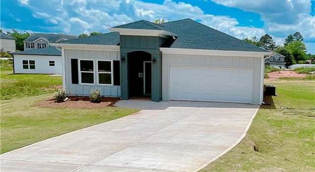 Photo of 38 Harriet Dr, Lavonia, GA 30553