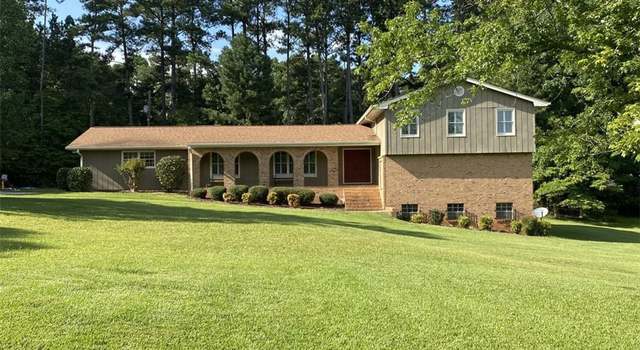 Photo of 250 Pine Trail Rd, Fayetteville, GA 30214